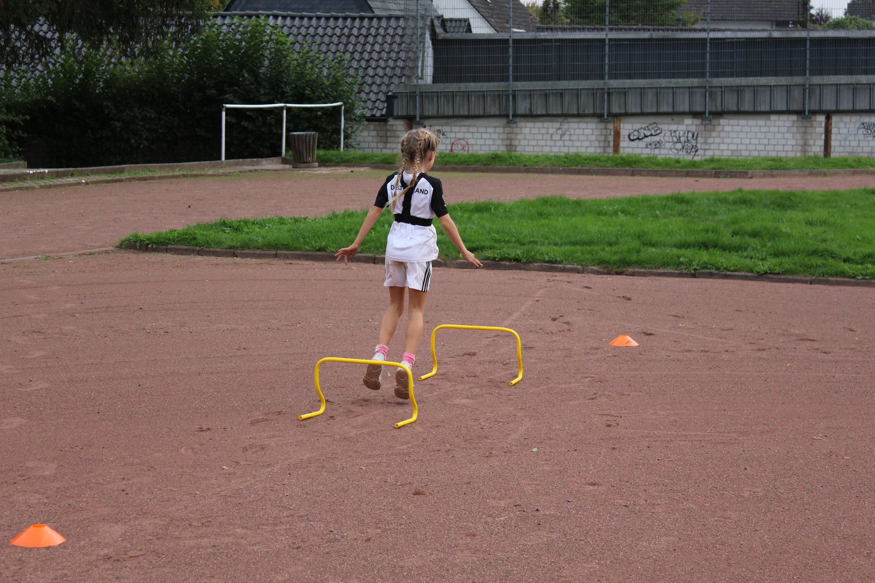Schnelligkeitstraining auf dem Sportplatz